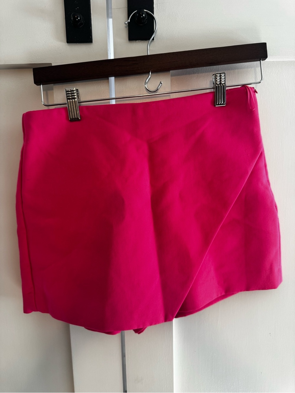 Zara Bright Pink Floral-Lined Mini Skort